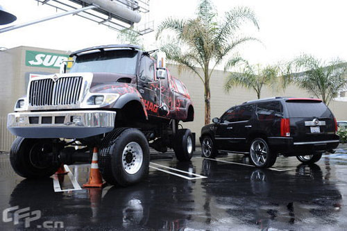 组图奥胖超豪车令人咋舌专属座驾绘标志暴扣